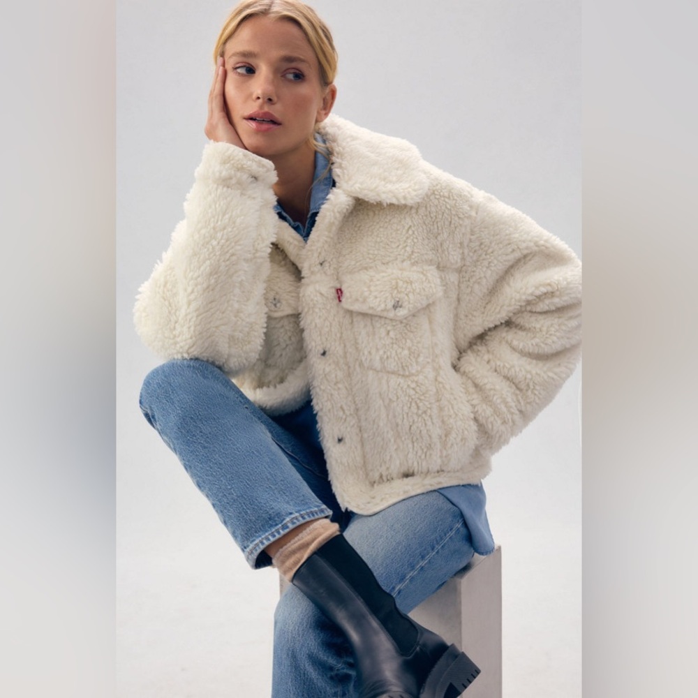 Levi’s Sherpa trucker jacket